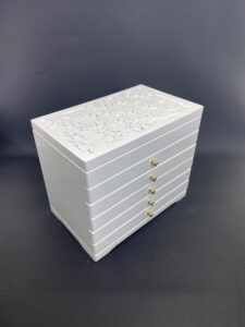 Деревянная шкатулка для украшений, 5 ящиков, белая с зеркалом