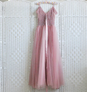 Розовое платье на выпускной