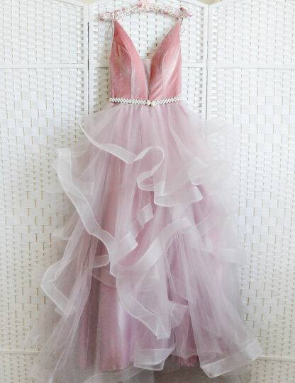 Воздушное зефирно-розовое платье