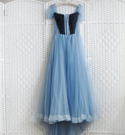 Голубое платье Золушки