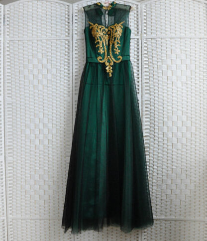 Темно-зеленое платье на выпускной вечер
