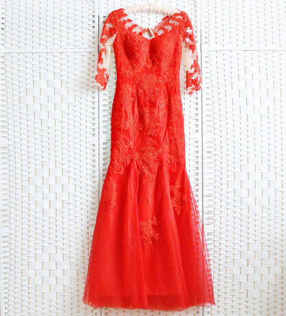 Красное платье-русалка