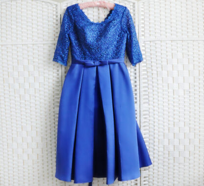 Синее платье миди