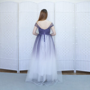 Фиолетовое платье с эффектом обмрэ