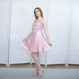 Розовое мини платье