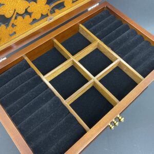 Шкатулка для часов и очков, красная лакированная с зеркалом